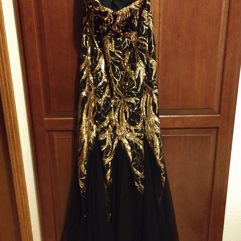 Angel fashiond Evening gown/prom dress
